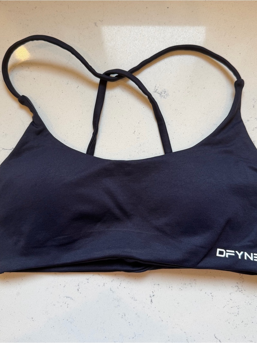 DFYNE Twist Back Sports Bra